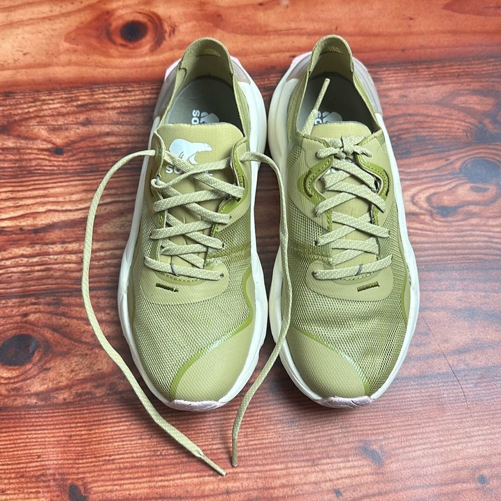 Sorel Brand New Green Sneakers Size 6